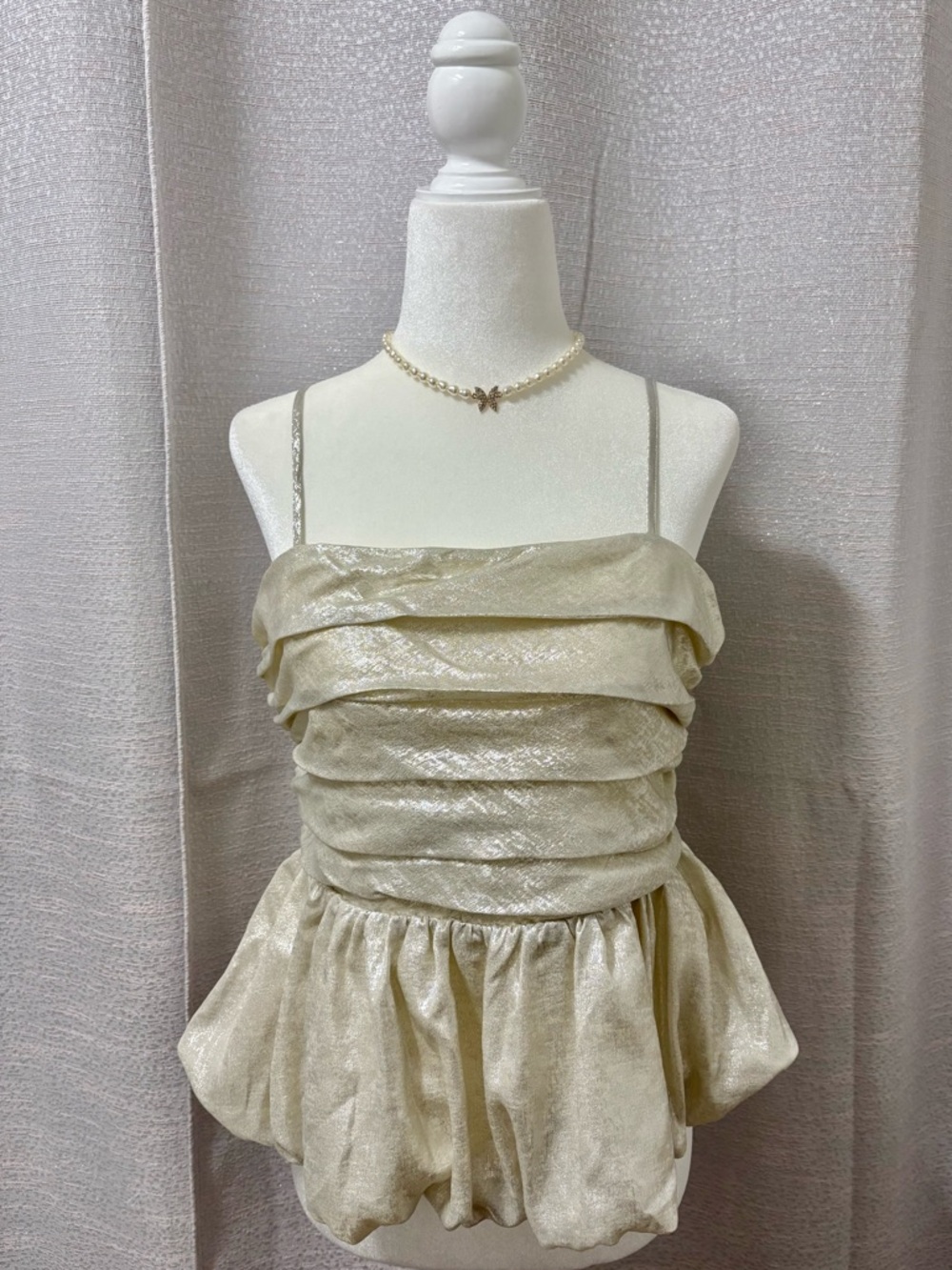 a new day Women’s Gold Metallic Ruched Peplum Cami Top Size Medium Y2K, 90s